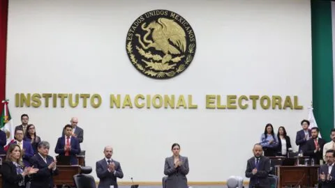 INE pone tope de gasto a candidaturas de 2.4 millones de pesos