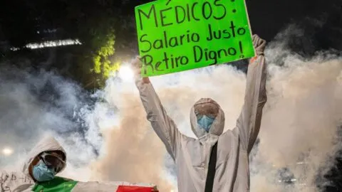 Trabajadores del IMSS cuestionan aumento salarial del 8% y presentan 5 puntos; esto piden