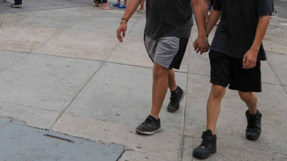 Aprueban nuevas medidas para prevenir explotación sexual de menores en destinos turísticos; exigirán comprobar parentesco