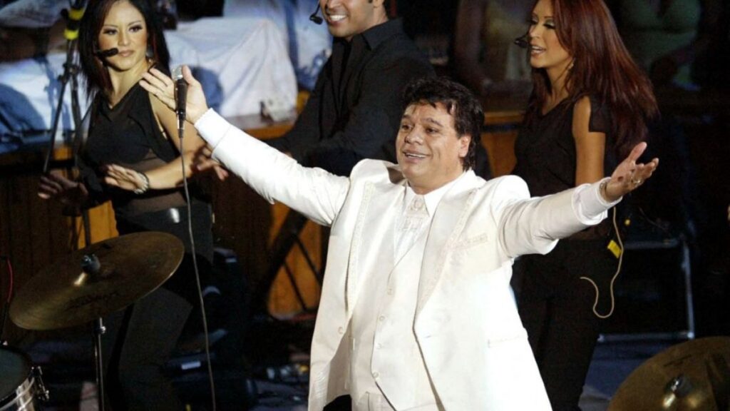 La antigua residencia de Juan Gabriel en Southwest Ranches, Florida, volvió al mercado por 38.9 millones