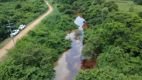 Nuevo derrame de petróleo afecta más de 6 kilómetros del río Chacalapa, en Veracruz