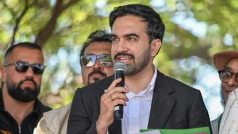 El Secretario de Seguridad Nacional de EE. UU critica a Zohran Mamdani por "incitar hostilidad contra ICE"