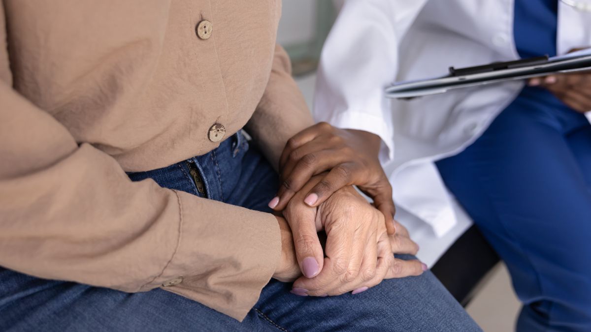 Medicaid: los recortes que complican el servicio de salud a migrantes documentados