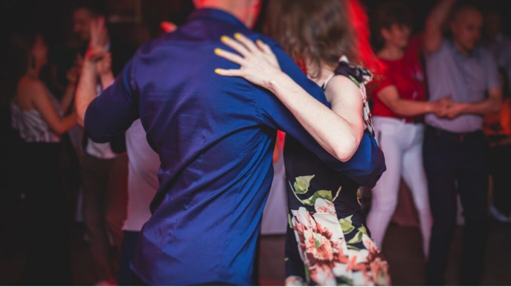 Nueva York ofrece alternativas para bailar merengue y bachata típica de República Dominicana