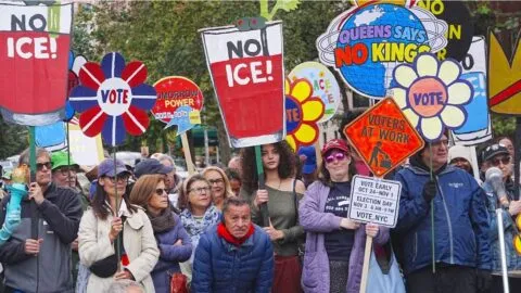 Protestas "No Kings" se hacen sentir en Estados Unidos impulsando el voto anticipado