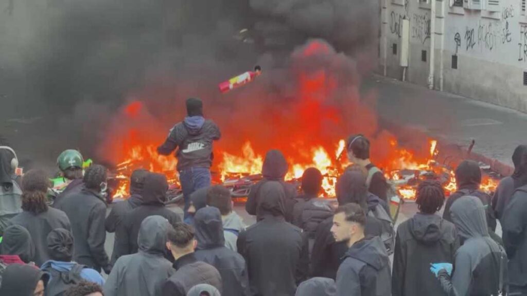 Estados Unidos emite alerta de seguridad por protestas en francia