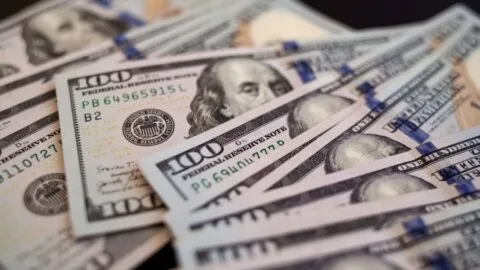 EITC 2026: si no tienes hijos, podrías recibir hasta 664 dólares del IRS