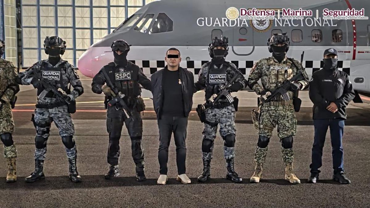 Detienen a “El Tanque”, presunto operador regional del CJNG; se le relaciona con ataque contra helicóptero del Ejército