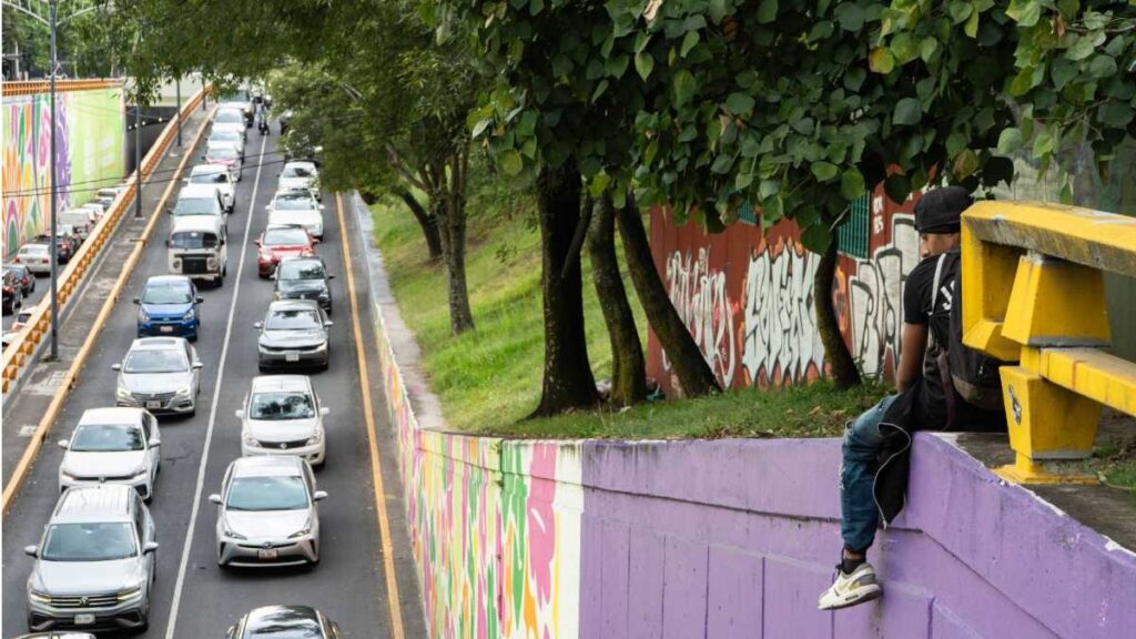 Tráfico afecta en costo a los mexicanos