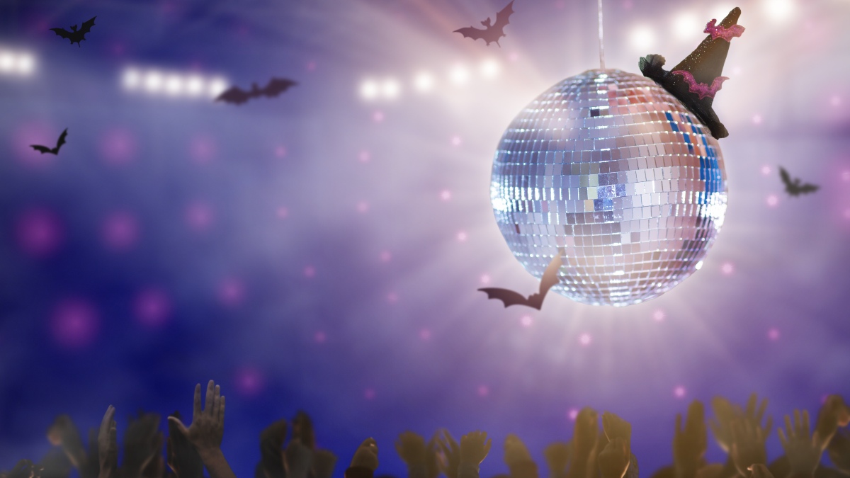 ¿Fiesta de Halloween o una canción para recordar? Claro Música tiene una playlist para ti