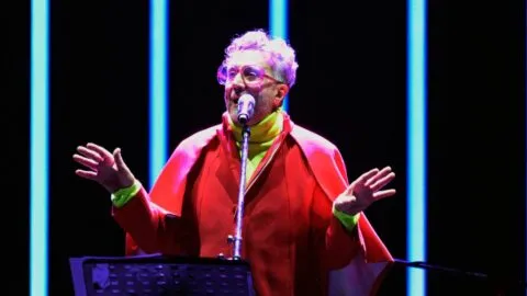 Fito Páez explota contra la seguridad durante concierto: “Nadie está haciendo nada malo”