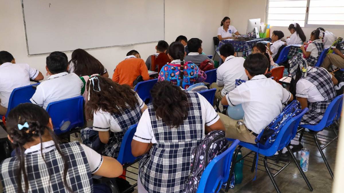 Fumigación desata alarma en primaria de Cuernavaca; reportan intoxicaciones