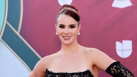 Gala Montes responde a su mamá tras difusión de fotos donde aparece fumando de niña: “A las pruebas me remito”