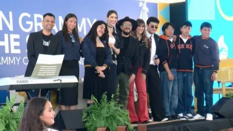 Ha*Ash y Fundación Latin Grammy dan instrumentos musicales a niños en CDMX