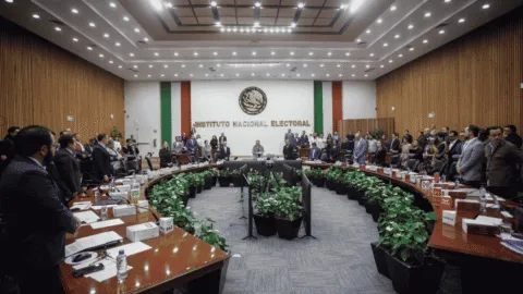 Cero y van tres: INE rechaza lineamientos para fiscalizar precampañas