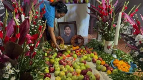 Xandu´, la tradición que recibe a los muertos en Juchitán