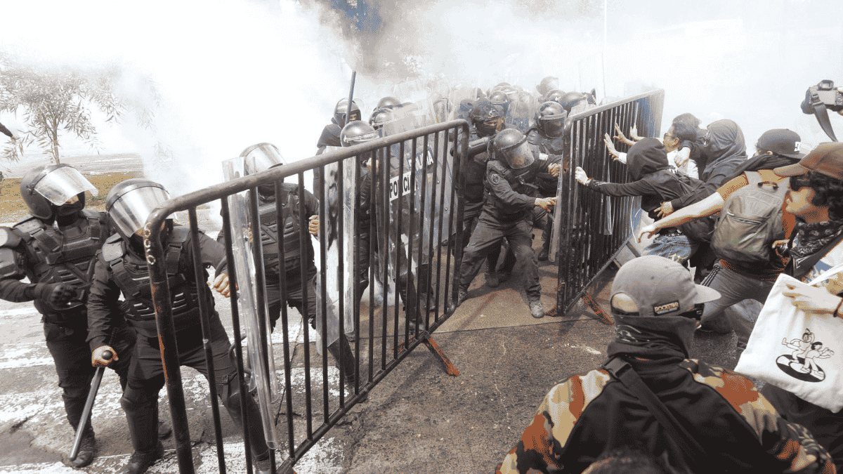 Liberan a 6 de 39 manifestantes detenidos en marcha por el agua en Guadalajara