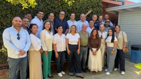 Bajo arresto domiciliario, Ernesto Ruffo recibe visita de panistas
