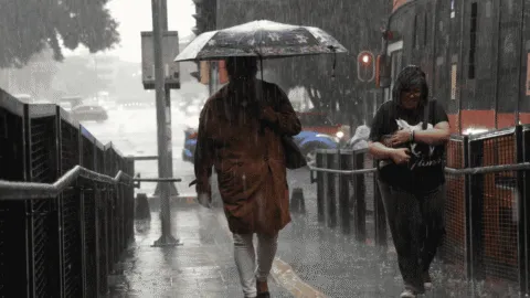 Lluvias y descenso de temperatura se prevén en CDMX este domingo
