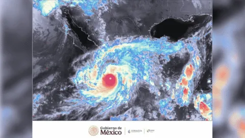 Rachel toca tierra al sur de Ensenada, Baja California, como ciclón post-tropical