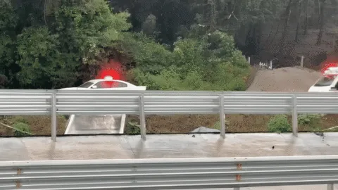 Cuatro policías mueren en accidente en la autopista La Pera-Cuautla