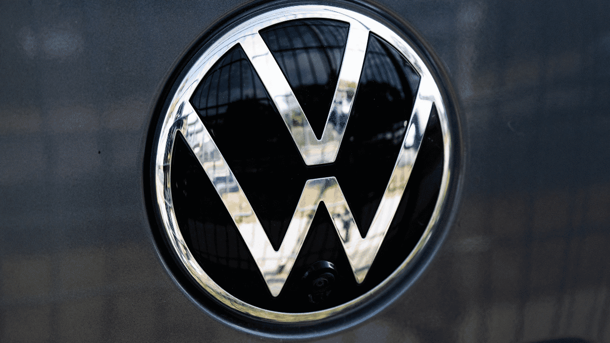 Trabajadores de Volkswagen México rechazan aumento salarial y mantienen amenaza de huelga