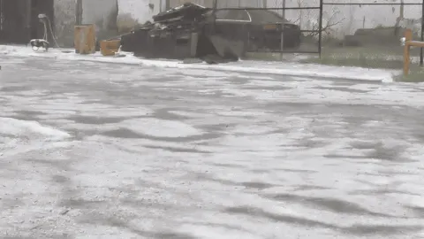 Tormenta con granizo atípico azota Ciudad Juárez; hay afectaciones en Hospital del IMSS y vialidades