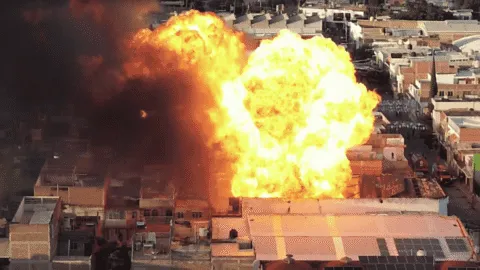 Incendio en fábrica de solventes en León deja mil desalojados y un herido