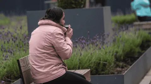 ¡Abrígate! Será un domingo de frío y lluvia en CDMX