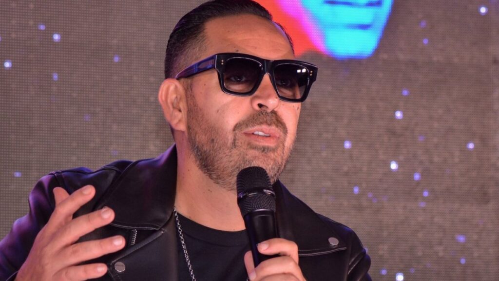 Jorge D’Alessio cae del escenario durante concierto de Matute en Pachuca: “Aplicamos el juangabrielazo”