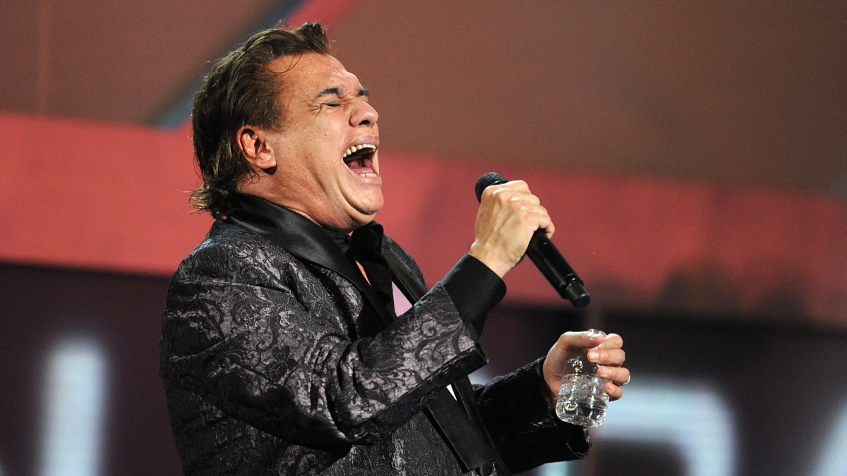 Alberto Aguilera Valadez, nombre real de Juan Gabriel, recibirá un homenaje tras 10 años de su fallecimiento.