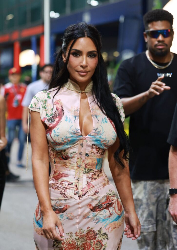 Kim Kardashian en el GP de Singapur 2026.
