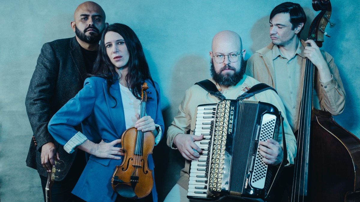 Jazz manouche, son huasteco y swing: La Mancha construye su identidad musical y prepara nuevo disco