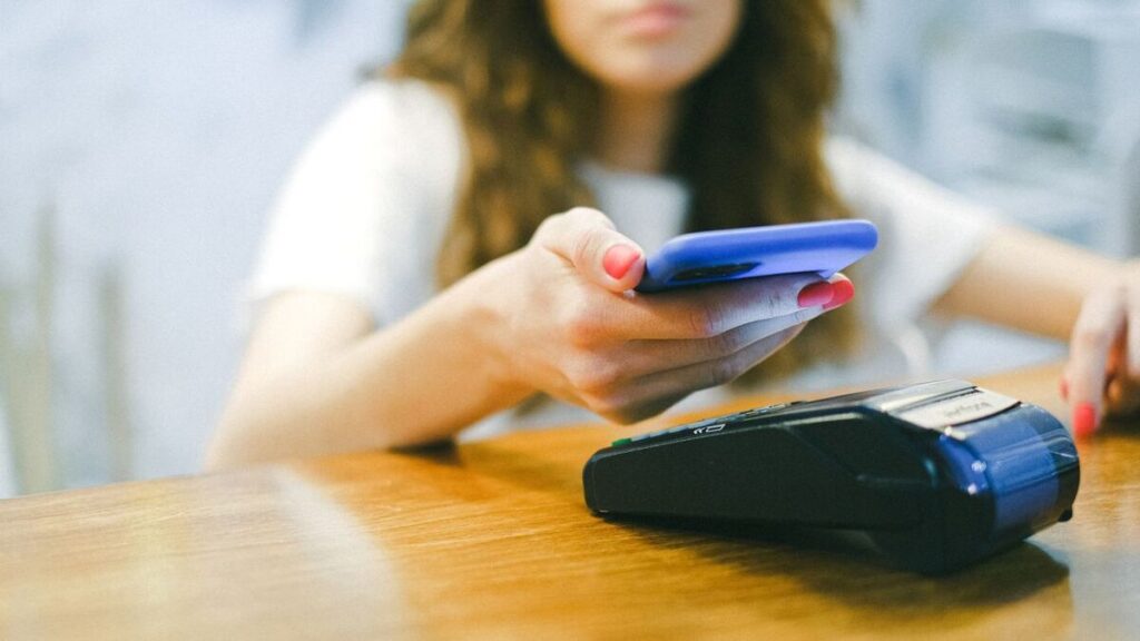 ¿Cuál es el riesgo de la tecnología NFC, contemplada en la Ley de Economía Digital?