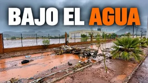 Castigan fuertes lluvias a Sonora y BCS; arroyos crecidos arrastran autos e inundan colonias