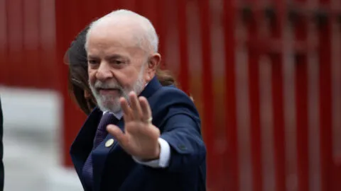 ¿Por qué Lula llega debilitado a la segunda vuelta en Brasil?