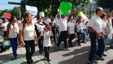 Sindicatos del IMSS-Bienestar rompen diálogo y exigen salida de Svarch