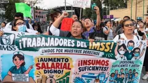 Podríamos aceptar aumento, si renuncia Rafael Olivos: trabajadores del IMSS