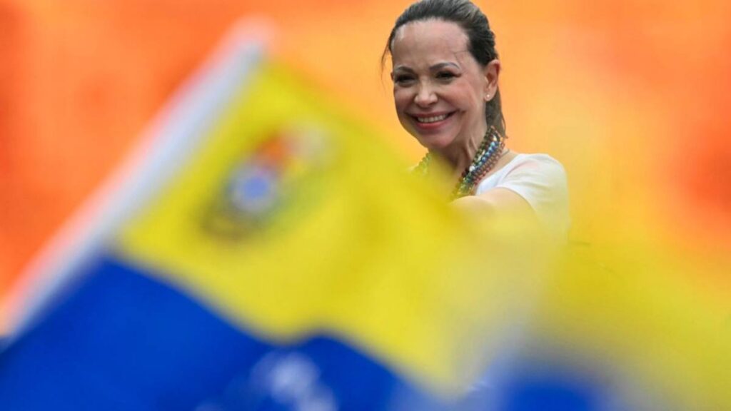 Edmundo González Urrutia celebró la llegada de la dirigente opositora.