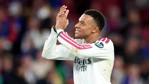 Mbappé pide disculpas por broma sobre Mao Zedong que provocó sanciones de China