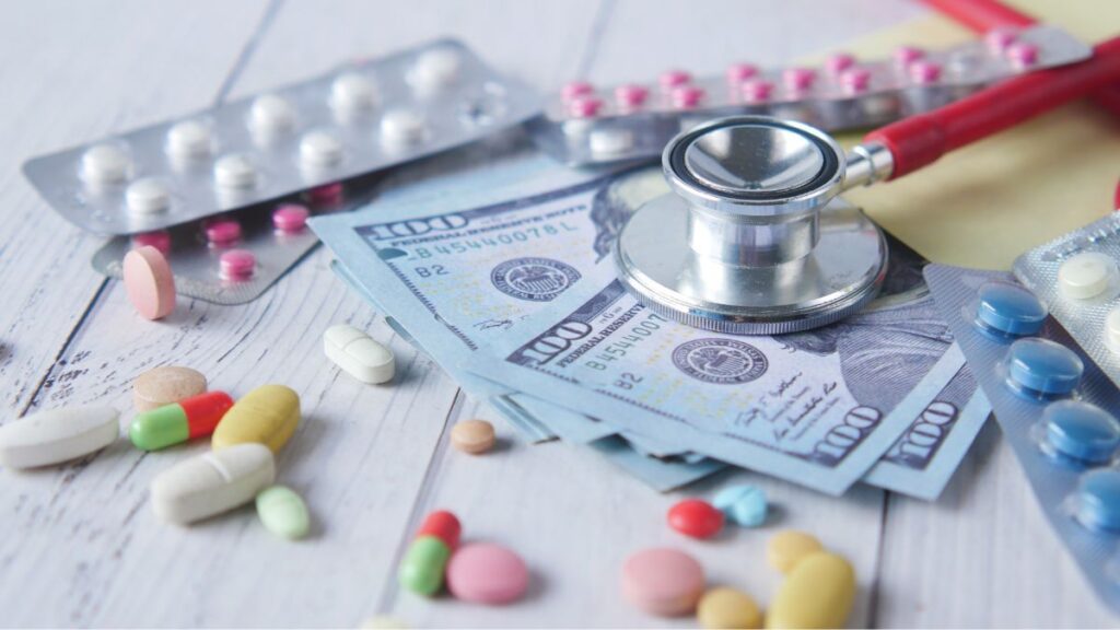 Los CMS proyectan que la prima mensual promedio de los planes independientes de medicamentos será de 36 dólares en 2027