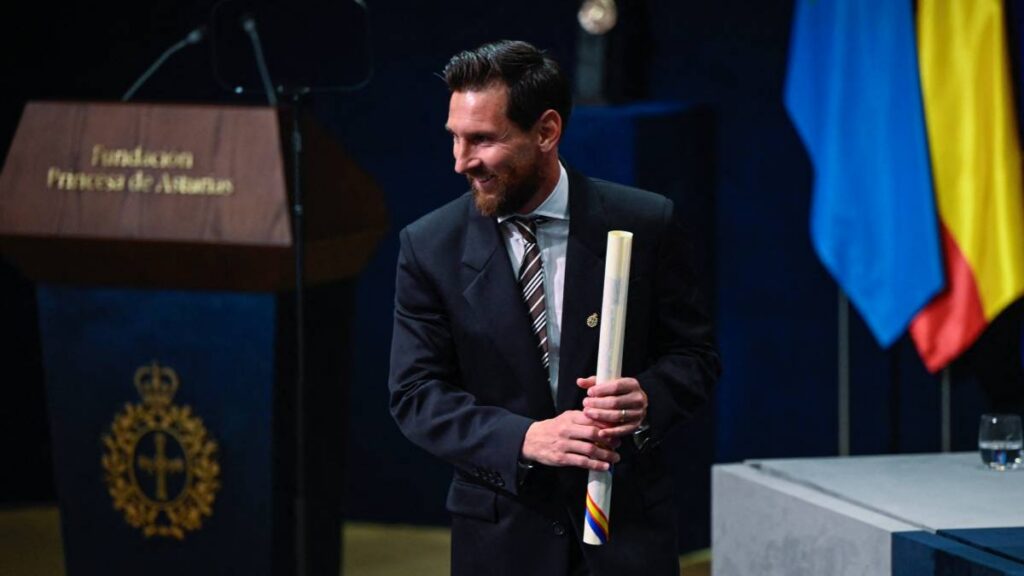 Messi Asturias 1