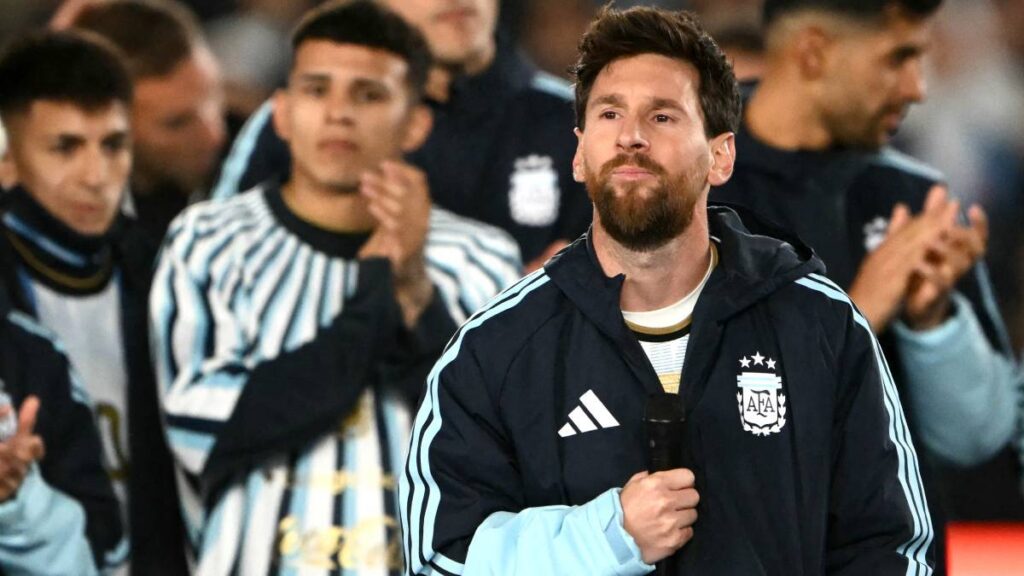 Lionel Messi compartió unas palabras con la afición en el Estadio Monumental