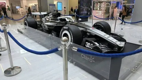 Llega el monoplaza de Checo Pérez a Plaza Carso: ¿hasta cuándo podrás ver el MAC-26 de Cadillac?