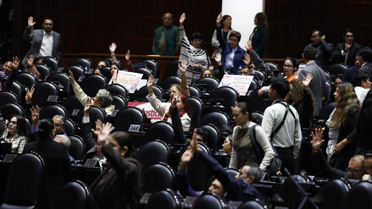 Morena y aliados aprueban reforma catastral; oposición acusa aumento en tarifas