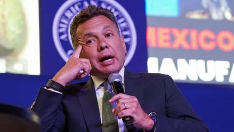 Salvador Zamora renuncia al Gobierno de Jalisco rumbo a elecciones de 2027; Carlos Arias Madrid lo sustituye