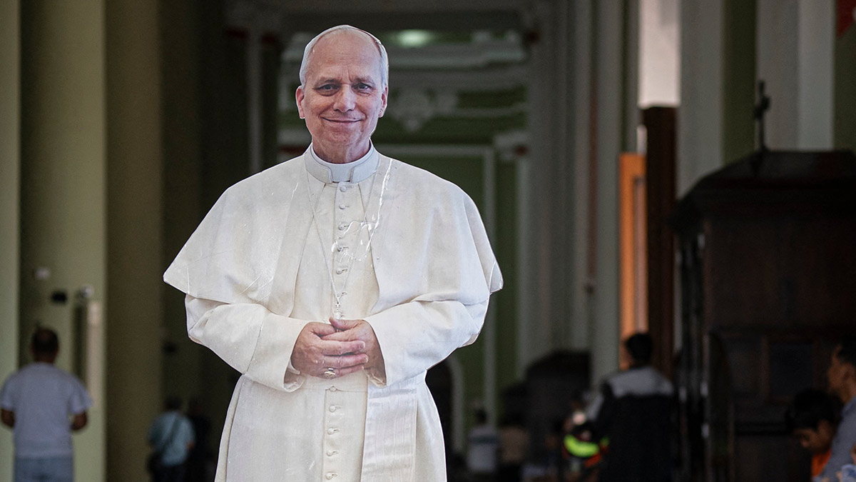 Papa León XIV inicia recuperación tras cirugía; pidió de cenar