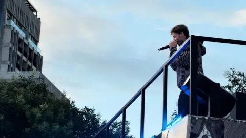 Paulo Londra presenta “entre CIELOS” en el Monumento a la Revolución