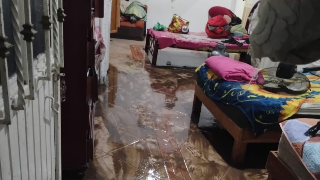 Por fuertes lluvias, Gobierno de Nayarit apoya en evacuación de familias en Ruiz