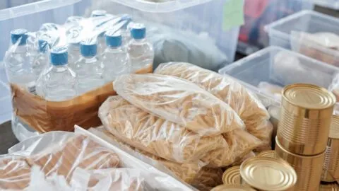 Reino Unido pide a su población tener provisiones para tres días tras fallo informático de PHP